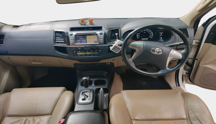 2016 Toyota Fortuner 3.0 4X2 AT, Diesel, Automatic, 89,656 km, interior