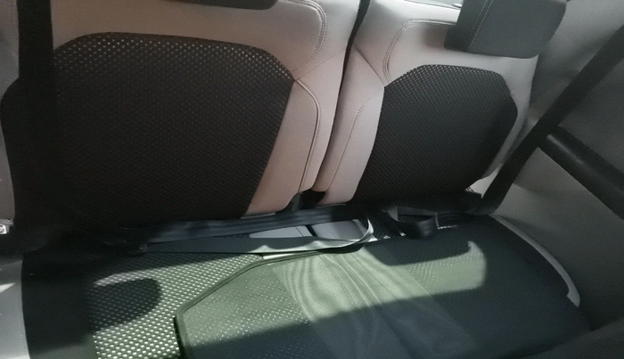 2022 Renault TRIBER RXZ AMT, Petrol, Automatic, 33,642 km, interior