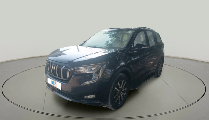 2022 Mahindra XUV700 AX 7 P AT 7 STR, Petrol, Automatic, 40,384 km, exterior
