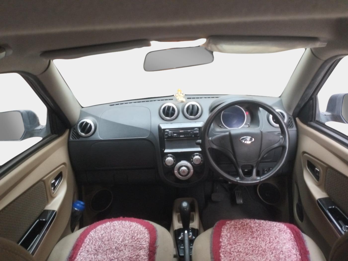 2018 Mahindra E20 Plus P4, Electric, Automatic, 21,000 km, interior