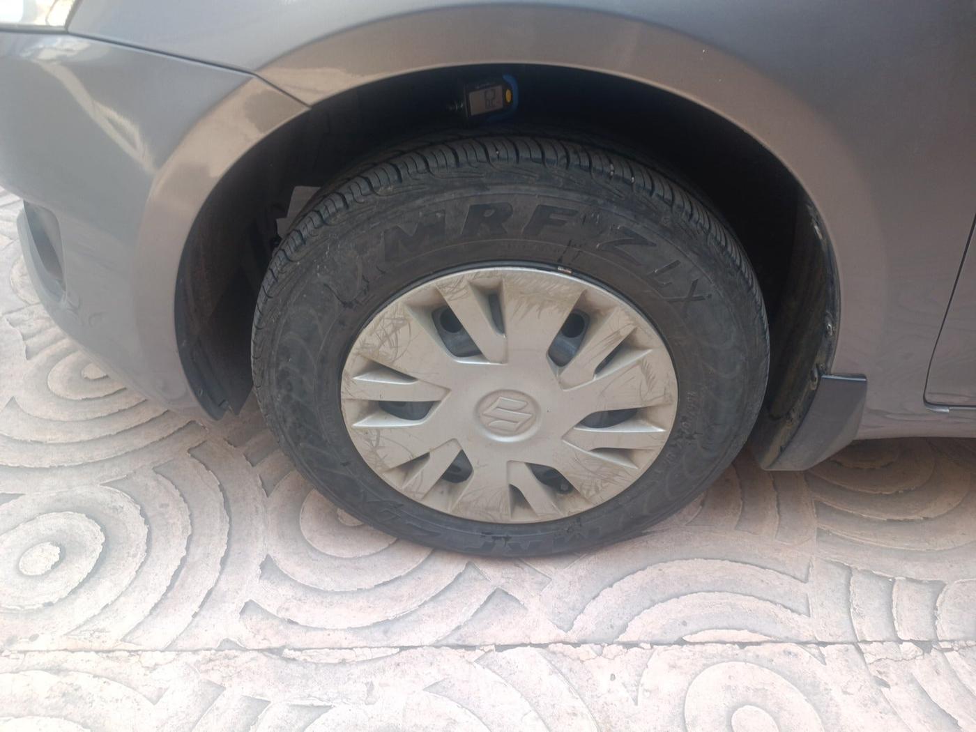 2012 Maruti Swift VDI, Diesel, Manual, 75,458 km, tyre