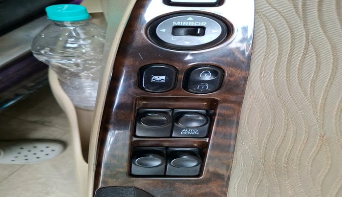 2012 Hyundai Verna FLUIDIC 1.6 VTVT SX, Petrol, Manual, 10,00,000 km, interior