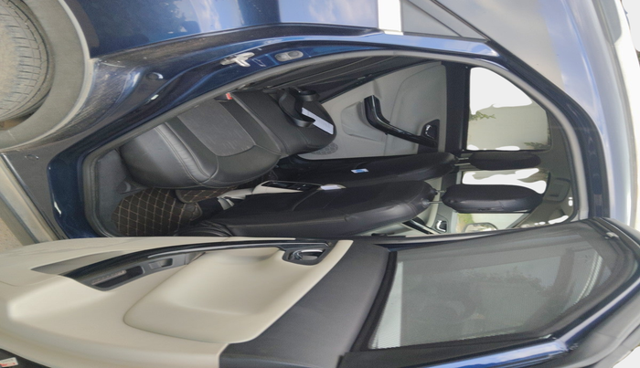 2022 Tata NEXON XZ PLUS (PREMIUM) PETROL, Petrol, Manual, 25,531 km, interior