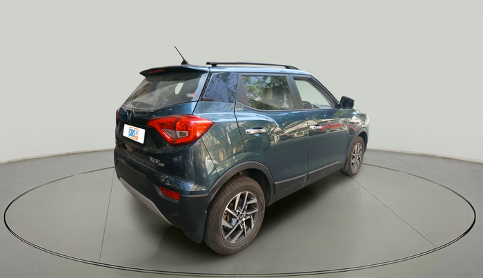 2023 Mahindra XUV300 W8 (O) 1.2 PETROL AMT, Petrol, Automatic, 38,986 km, exterior