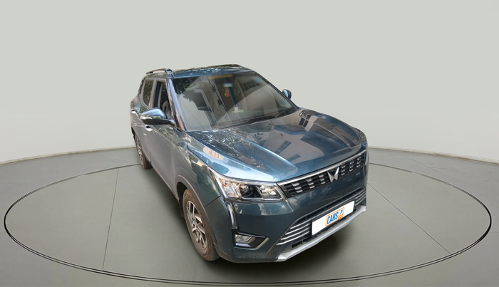 2023 Mahindra XUV300 W8 (O) 1.2 PETROL AMT, Petrol, Automatic, 38,986 km, exterior