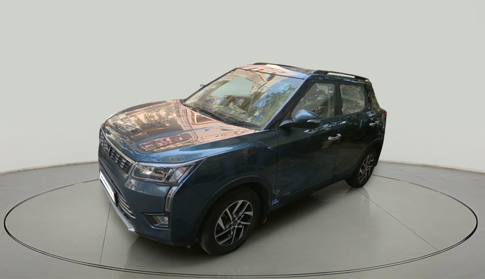 2023 Mahindra XUV300 W8 (O) 1.2 PETROL AMT, Petrol, Automatic, 38,986 km, exterior