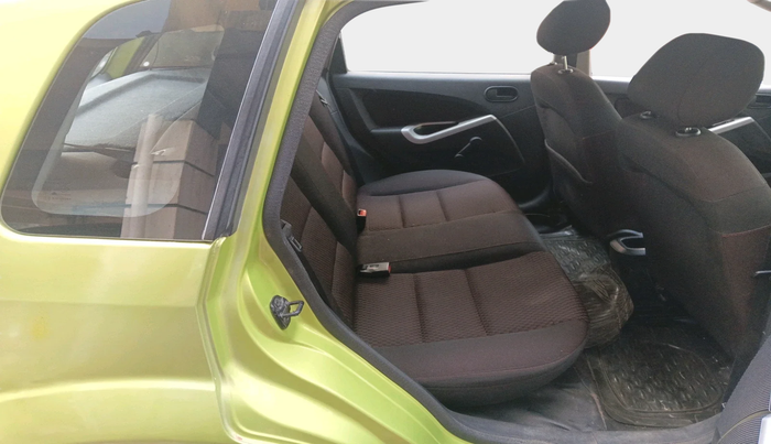 2011 Ford Figo TITANIUM 1.4 DIESEL, Diesel, Manual, 70,624 km, interior