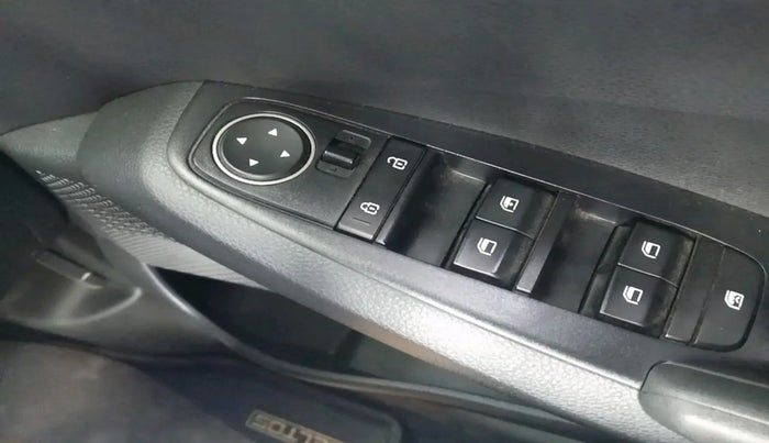 2023 KIA SELTOS HTK 1.5 PETROL, Petrol, Manual, 23,143 km, interior