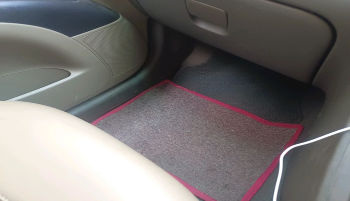 2012 Hyundai i10 MAGNA 1.2, Petrol, Manual, 39,745 km, interior