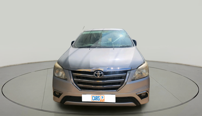 2014 Toyota Innova 2.5 VX 8 STR, Diesel, Manual, 1,84,910 km, exterior