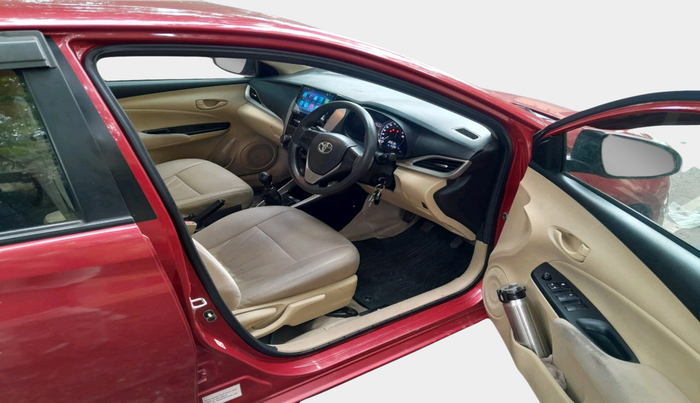 2019 Toyota YARIS J MT, Petrol, Manual, 57,753 km, interior