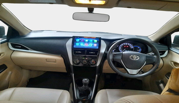 2019 Toyota YARIS J MT, Petrol, Manual, 57,753 km, interior