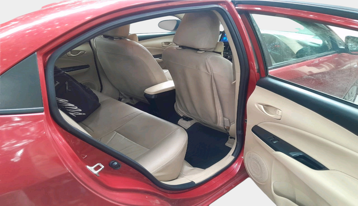 2019 Toyota YARIS J MT, Petrol, Manual, 57,753 km, interior
