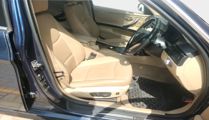 2011 BMW 3 Series 320d, Diesel, Automatic, 1,31,345 km, interior
