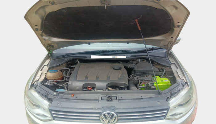 2013 Volkswagen Vento HIGHLINE DIESEL 1.6, Diesel, Manual, 88,461 km, exterior