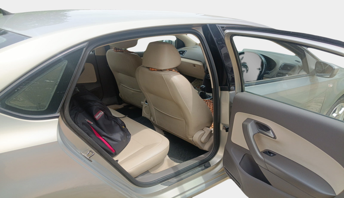 2013 Volkswagen Vento HIGHLINE DIESEL 1.6, Diesel, Manual, 88,461 km, interior