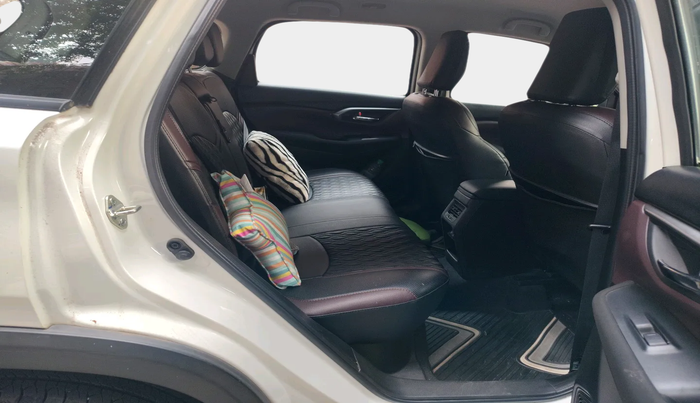 2023 Maruti Grand Vitara DELTA SMART HYBRID AT, Petrol, Automatic, 30,471 km, interior