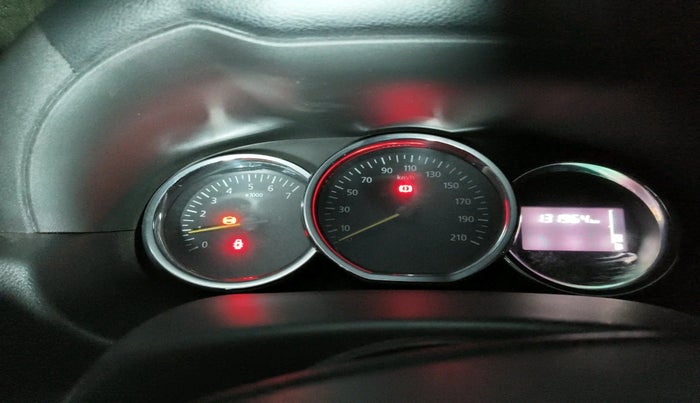 2018 Renault Duster 85 PS RXZ DIESEL, Diesel, Manual, 1,31,964 km, interior