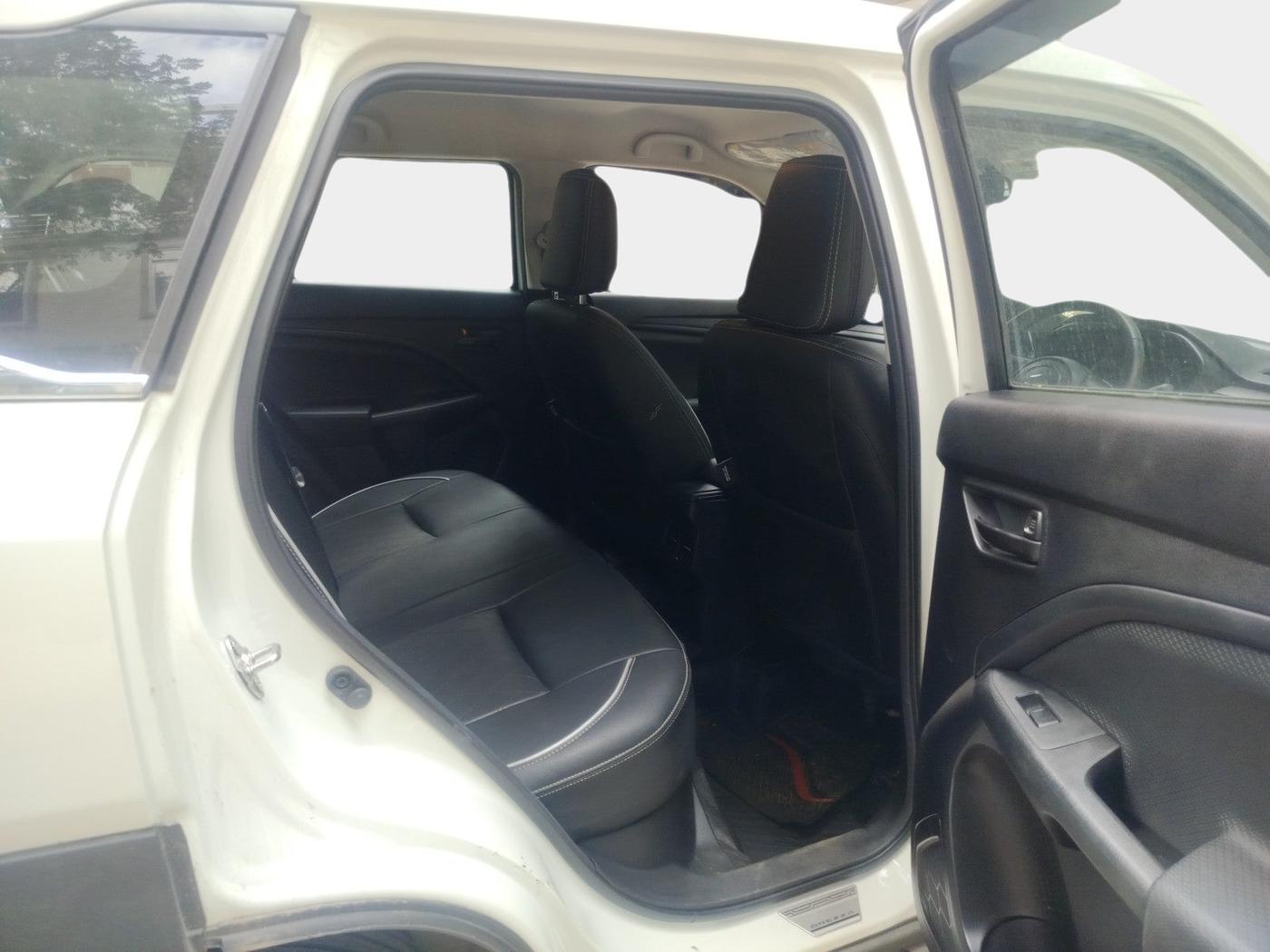 2024 Maruti BREZZA LXI, Petrol, Manual, 7,888 km, interior