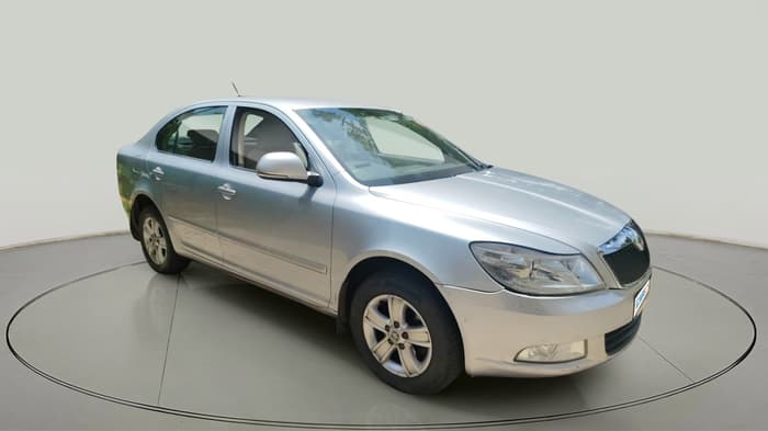 2011 Skoda Laura AMBIENTE 1.8 TSI, Petrol, Manual, 87,753 km, exterior