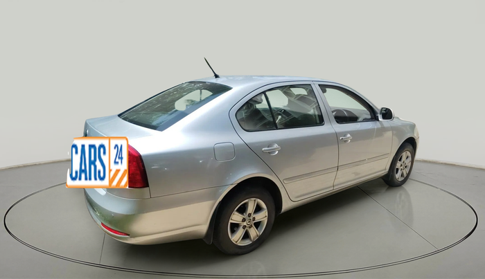 2011 Skoda Laura AMBIENTE 1.8 TSI, Petrol, Manual, 87,753 km, exterior
