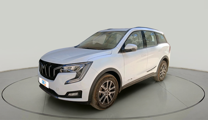 2021 Mahindra XUV700 AX 7 P MT 7 STR, Petrol, Manual, 42,484 km, exterior