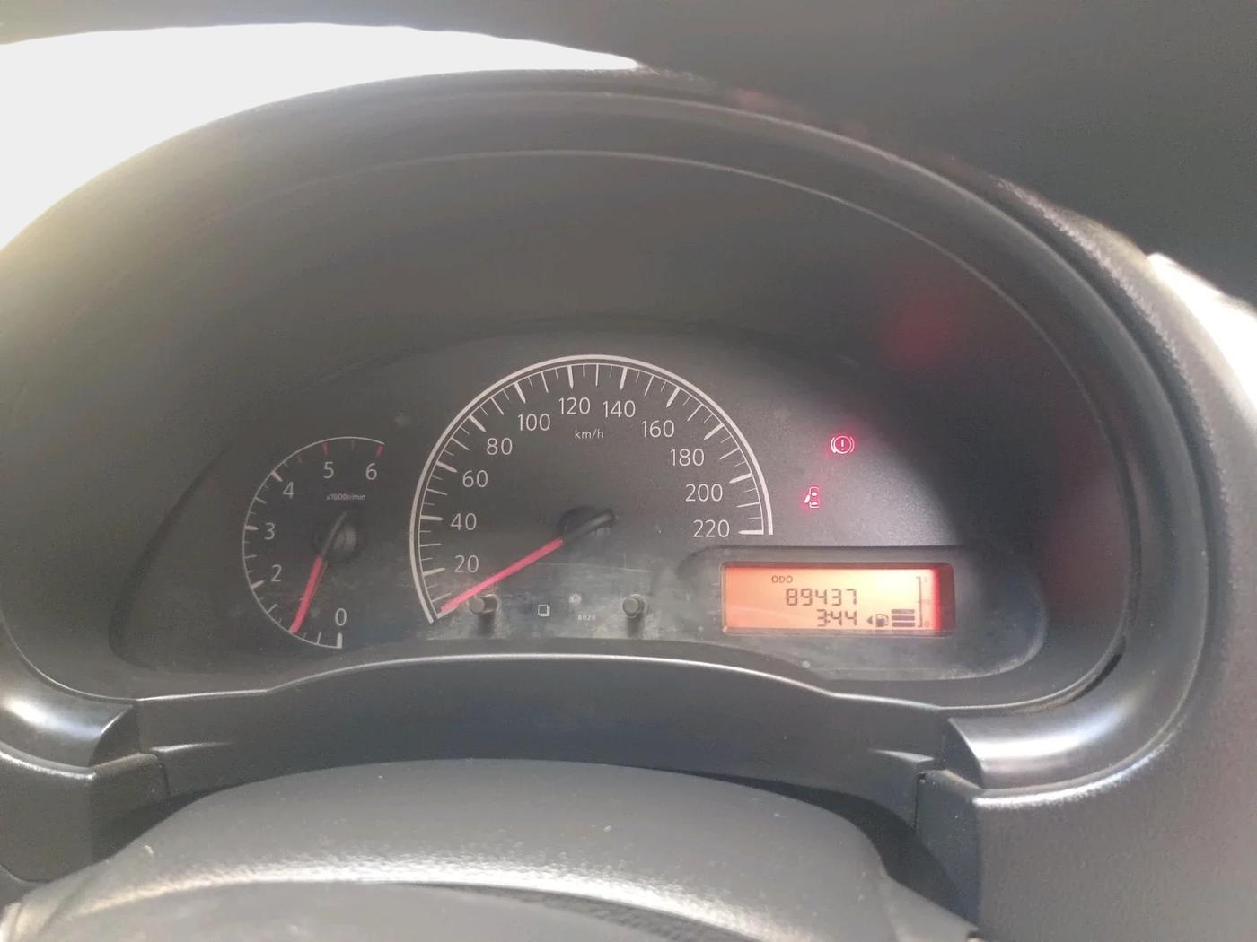 2013 Renault Scala RXE DIESEL, Diesel, Manual, 89,437 km, interior