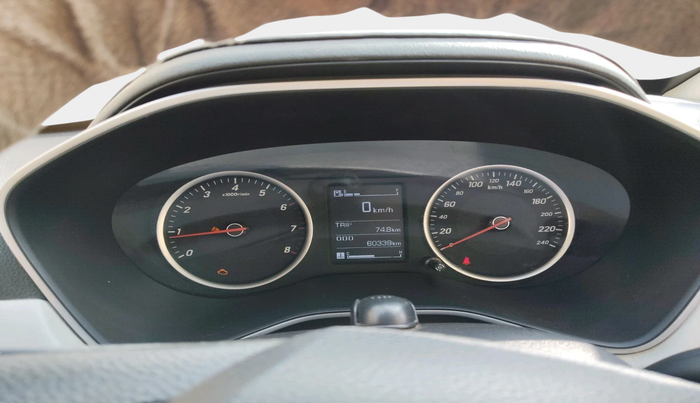 2021 MG HECTOR PLUS STYLE 2.0 DIESEL TURBO MT 7-STR, Diesel, Manual, 60,339 km, interior