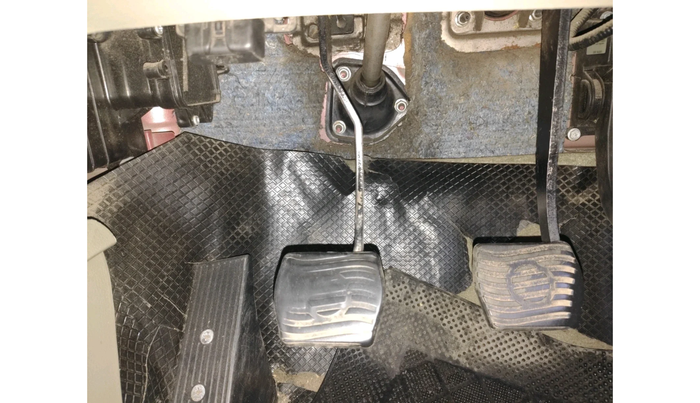 2012 Mahindra Quanto C6, Diesel, Manual, 58,660 km, interior