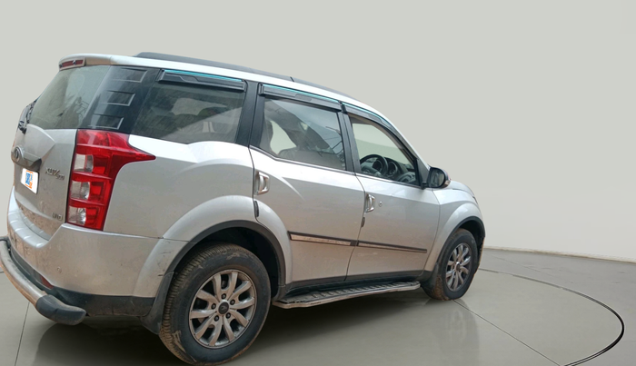 2015 Mahindra XUV500 W10, Diesel, Manual, 94,624 km, exterior