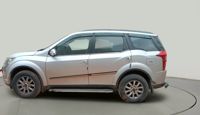 2015 Mahindra XUV500 W10, Diesel, Manual, 94,624 km, exterior
