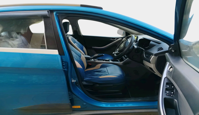 2017 Tata NEXON XZ PLUS DIESEL, Diesel, Manual, 35,317 km, interior