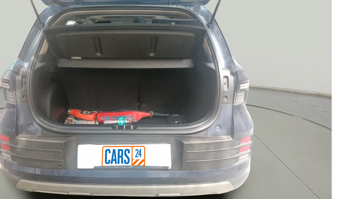 2023 Hyundai VENUE SX 1.2 PETROL, Petrol, Manual, 20,086 km, exterior