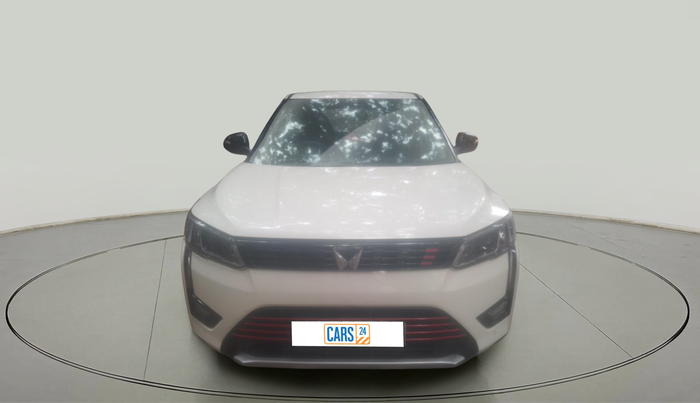 2023 Mahindra XUV300 W8 (O) 1.2 PETROL, Petrol, Manual, 12,382 km, exterior