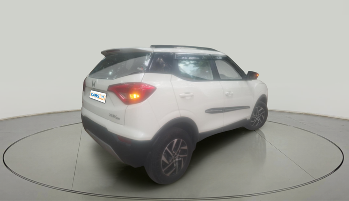 2023 Mahindra XUV300 W8 (O) 1.2 PETROL, Petrol, Manual, 12,382 km, exterior