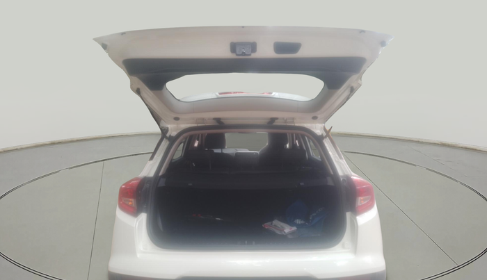 2023 Mahindra XUV300 W8 (O) 1.2 PETROL, Petrol, Manual, 12,382 km, exterior