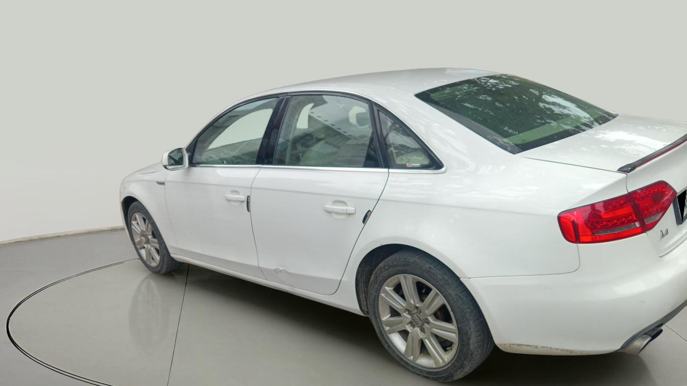 2010 Audi A4 2.0 TDI, Diesel, Automatic, 98,252 km, exterior
