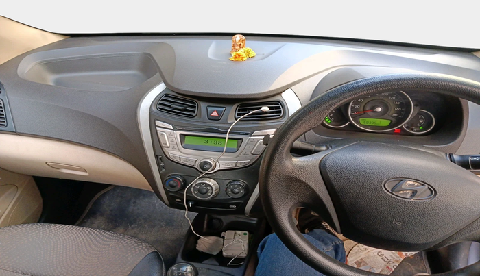 2014 Hyundai Eon MAGNA +, Petrol, Manual, 69,330 km, interior