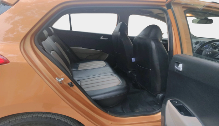 2016 Hyundai Grand i10 ASTA (O) AT 1.2 KAPPA VTVT, Petrol, Automatic, 32,141 km, interior