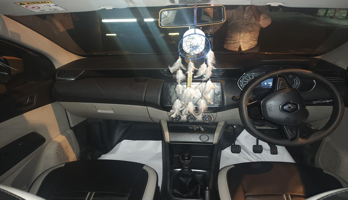 2020 Renault TRIBER RXT, Petrol, Manual, 1,09,077 km, interior