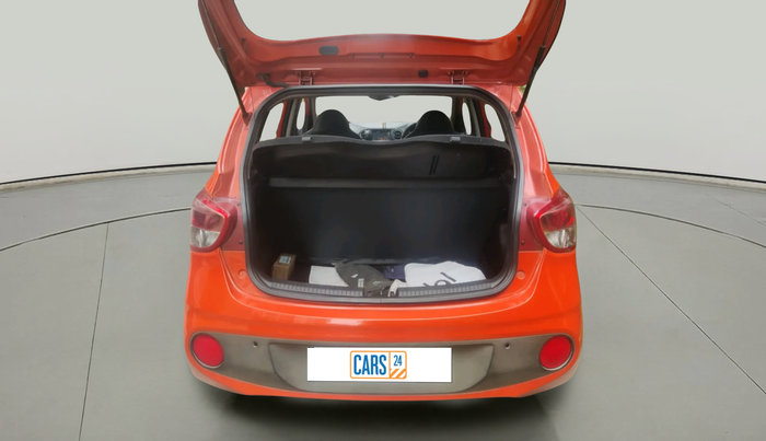 2017 Hyundai Grand i10 SPORTZ (O) AT 1.2 KAPPA VTVT, Petrol, Automatic, 39,405 km, exterior