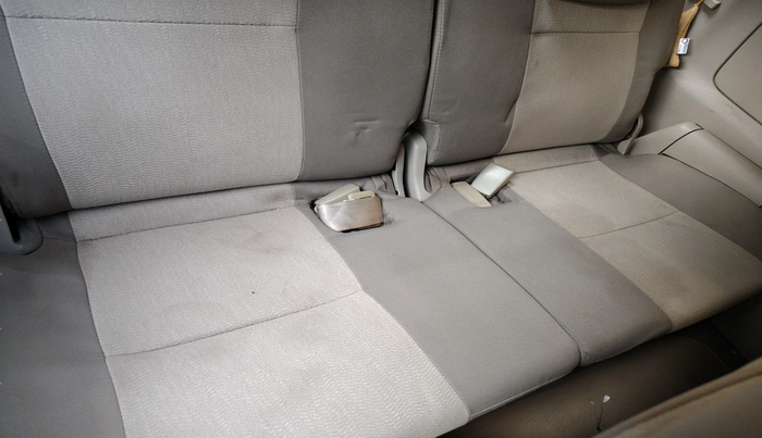 2012 Toyota Innova VX 2.5 8 STR, Diesel, Manual, 1,18,032 km, interior