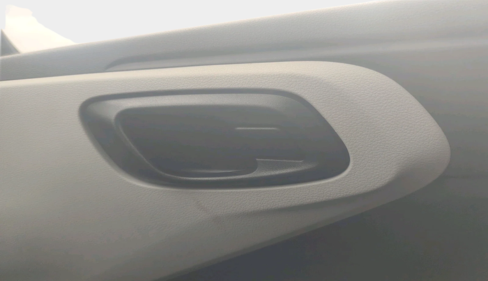 2021 Hyundai GRAND I10 NIOS ERA 1.2 KAPPA VTVT, Petrol, Manual, 21,732 km, interior