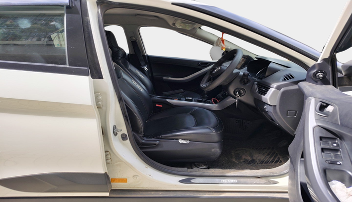 2022 Tata NEXON XM PETROL, Petrol, Manual, 43,511 km, interior