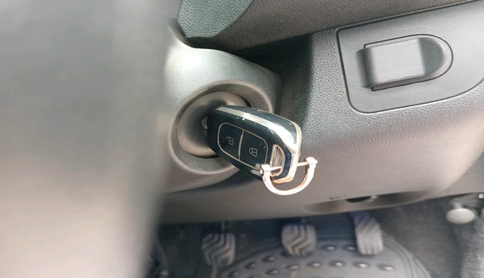 2020 Renault Kwid RXL, Petrol, Manual, 32,718 km, interior