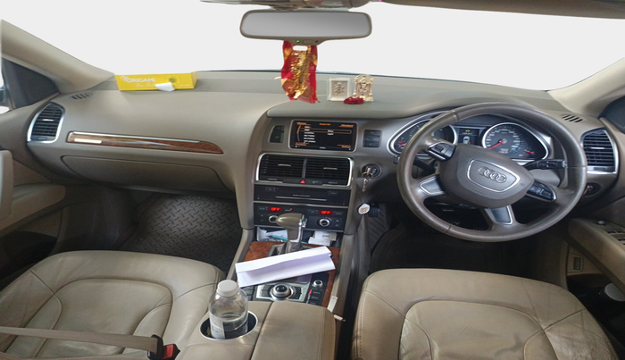 2012 Audi Q7 3.0 TDI QUATTRO, Diesel, Automatic, 1,40,617 km, interior