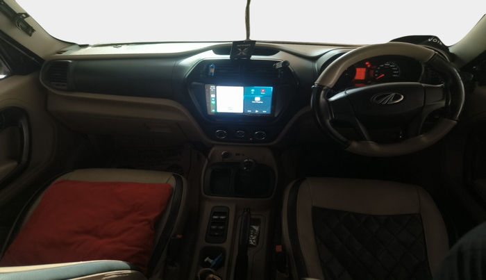 2018 Mahindra TUV300 T6 PLUS, Diesel, Manual, 1,14,275 km, interior