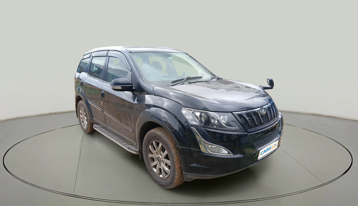 2015 Mahindra XUV500 W10, Diesel, Manual, 1,07,384 km, exterior