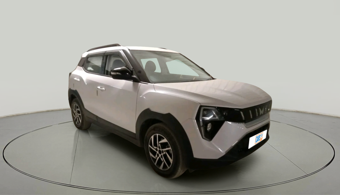 2024 Mahindra XUV 3XO AX5 1.2 L TCMPFi, Petrol, Manual, 18,810 km, exterior