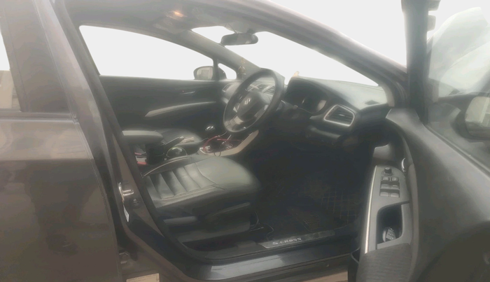 2016 Maruti S Cross ZETA 1.3, Diesel, Manual, 61,973 km, interior